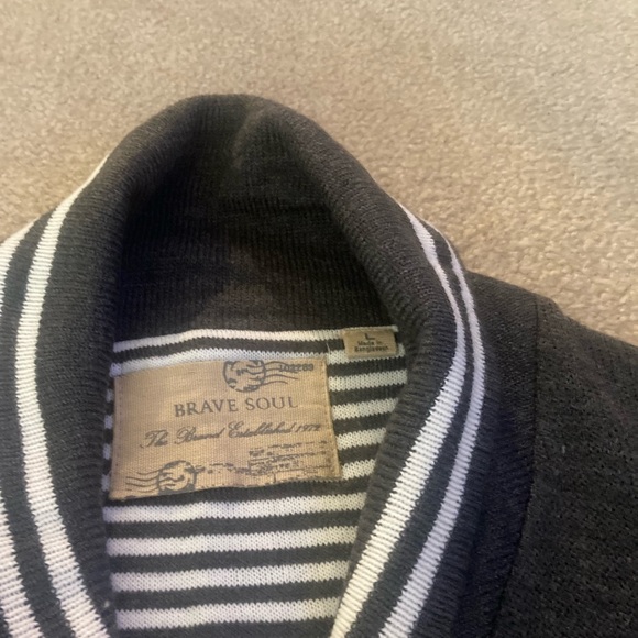 Brave Soul Cardigan - Picture 3 of 3